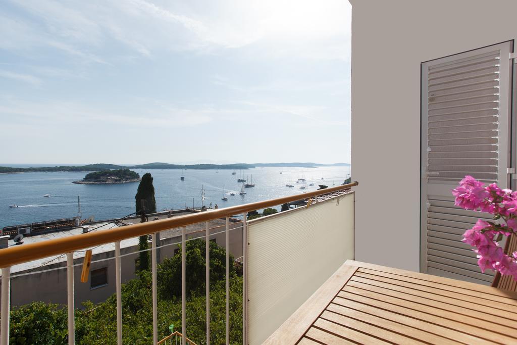 Rooms Vinka Tudor Hvar Town Kamer foto